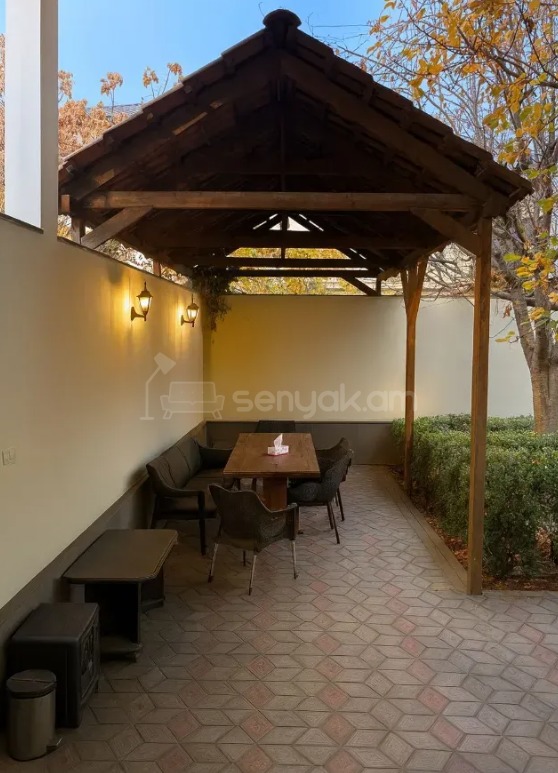 7 Սենյականոց Սեփական Տուն, 300քմ, Կապիտալ Վերանորոգված, Կահավորված, Ավտոտնակով