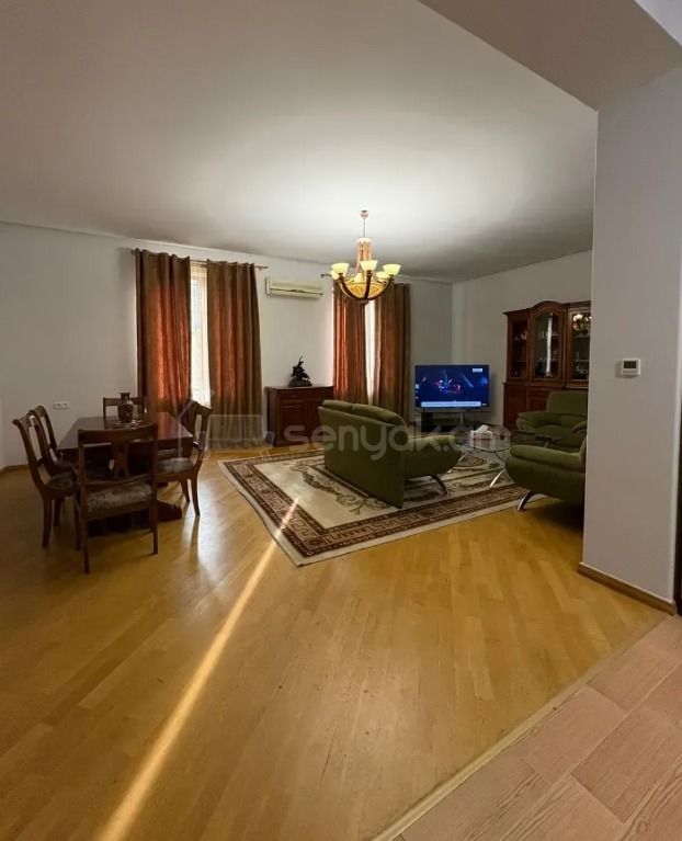 7 Սենյականոց Սեփական Տուն, 300քմ, Կապիտալ Վերանորոգված, Կահավորված, Ավտոտնակով