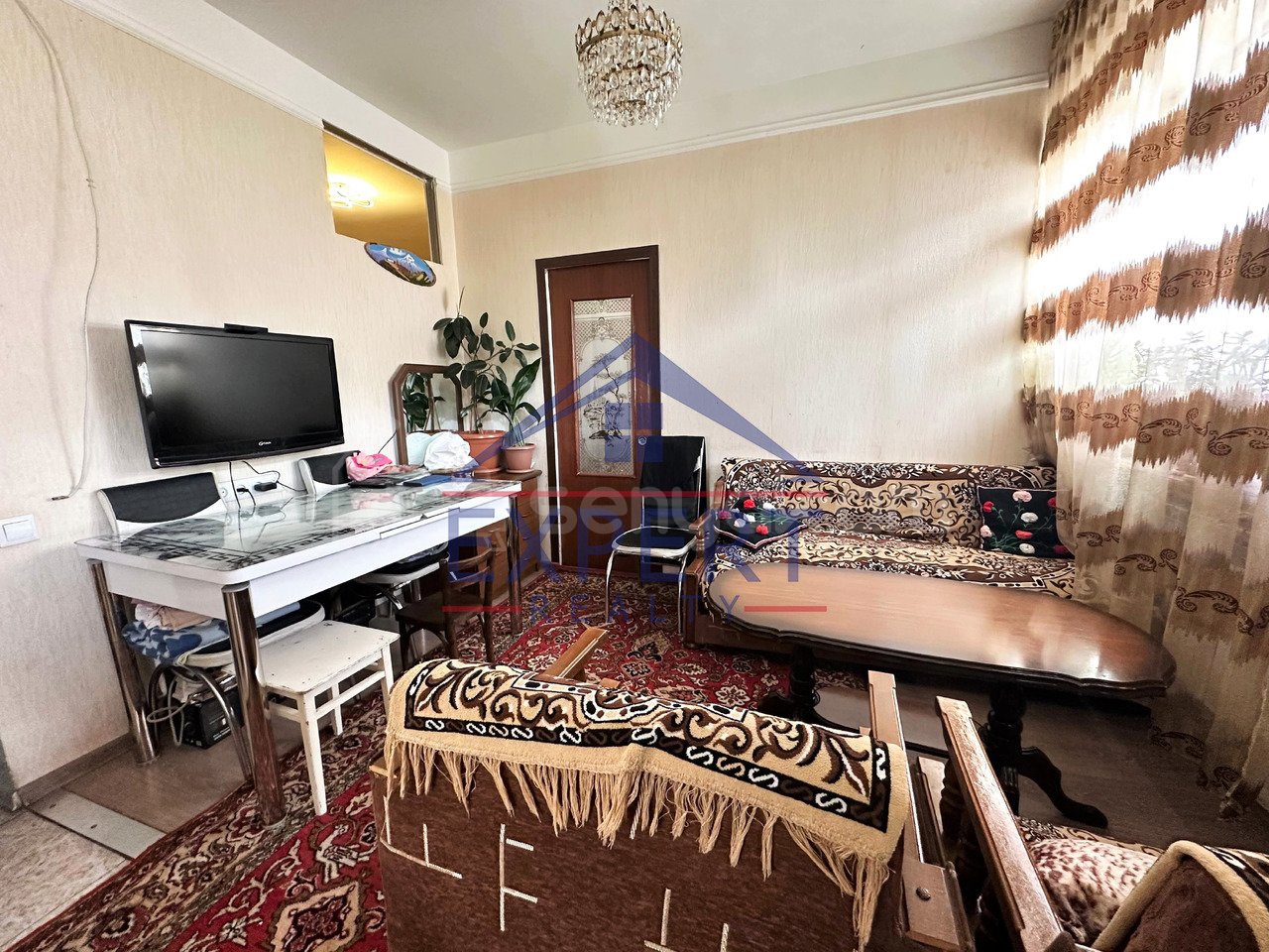 3 Սենյականոց Բնակարան Քարե Շենքում, 47քմ, 3/4 հարկ, Նորմալ Վիճակում