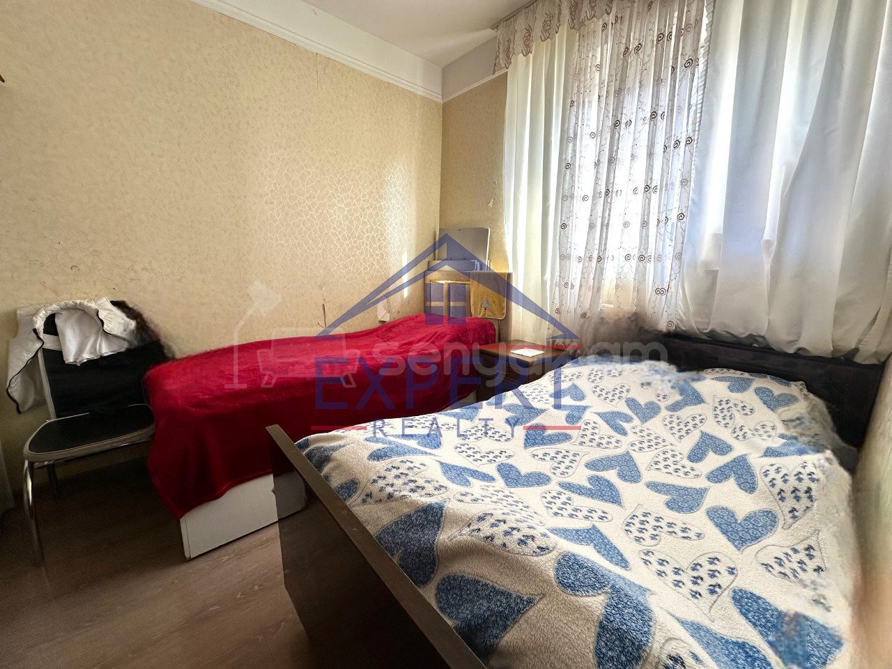 3 Սենյականոց Բնակարան Քարե Շենքում, 47քմ, 3/4 հարկ, Նորմալ Վիճակում