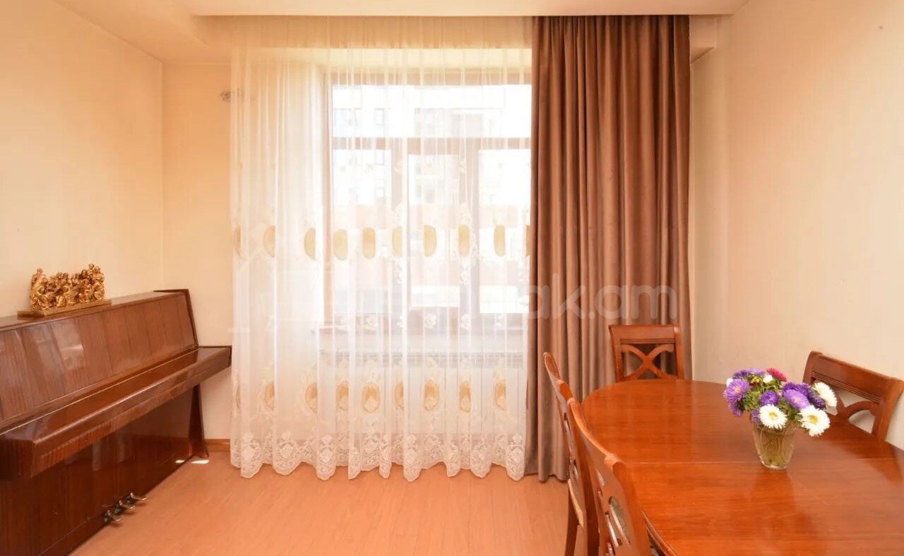 3 Սենյականոց Բնակարան Նորակառույցում, 104քմ, 4/16 հարկ, Կապիտալ Վերանորոգված