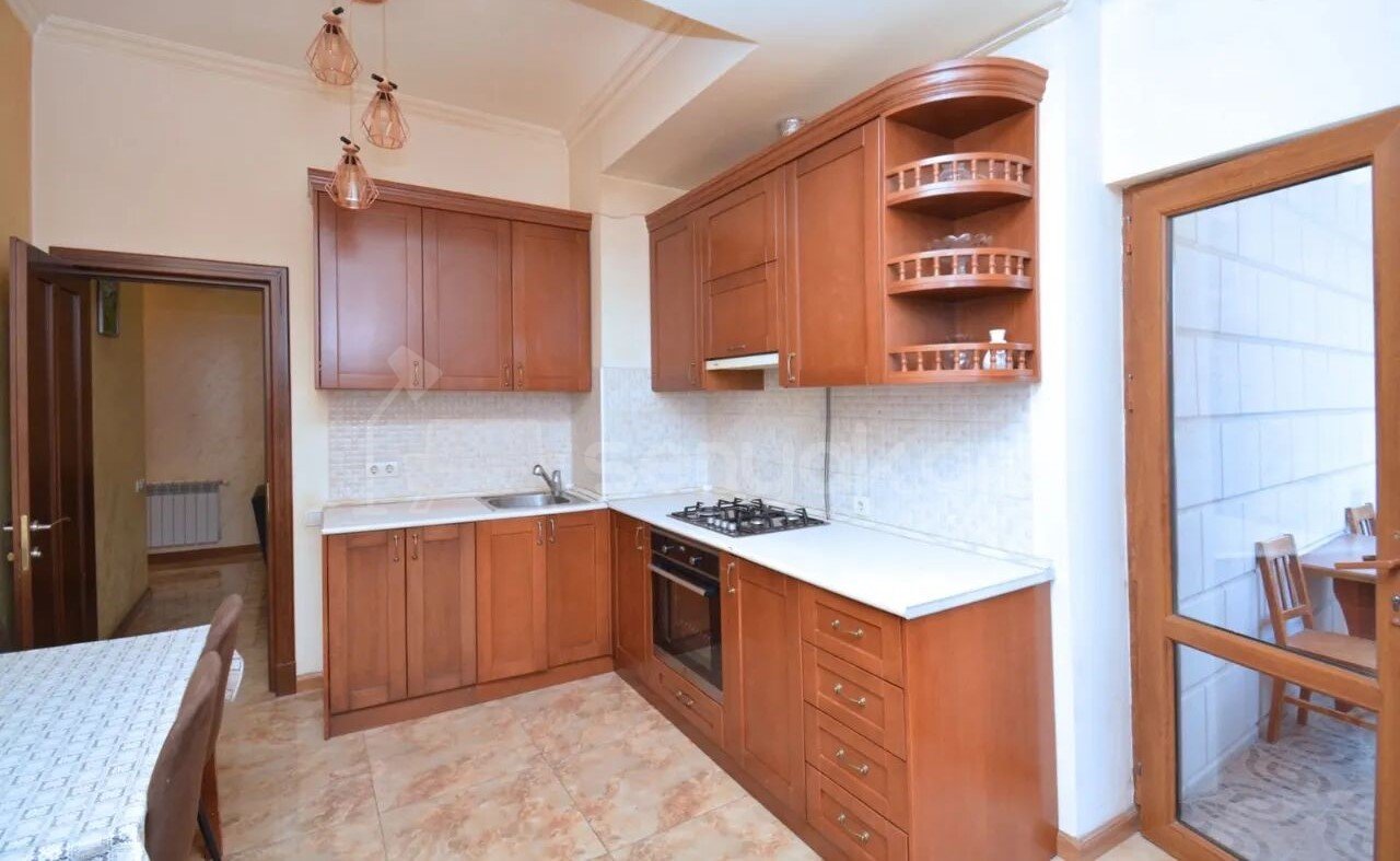 3 Սենյականոց Բնակարան Նորակառույցում, 104քմ, 4/16 հարկ, Կապիտալ Վերանորոգված