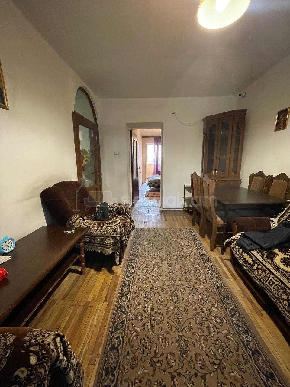 3 Սենյականոց Բնակարան Քարե Շենքում, 50քմ, 3/5 հարկ, Նորմալ Վիճակում, Կահավորված