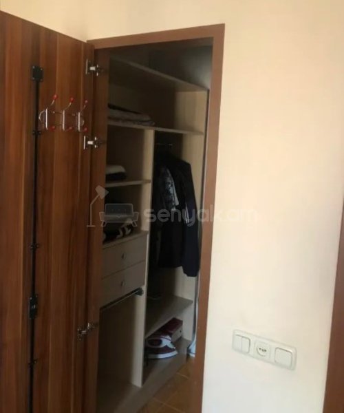 3 Սենյականոց Բնակարան, 70քմ, 9/9 հարկ, Կապիտալ Վերանորոգված, Կահավորված, Արևկող