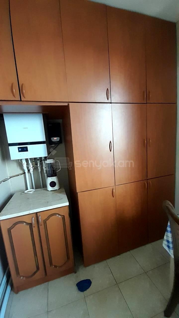 3 Սենյականոց Բնակարան Քարե Շենքում, 62քմ, 4/5 հարկ, Կապիտալ Վերանորոգված