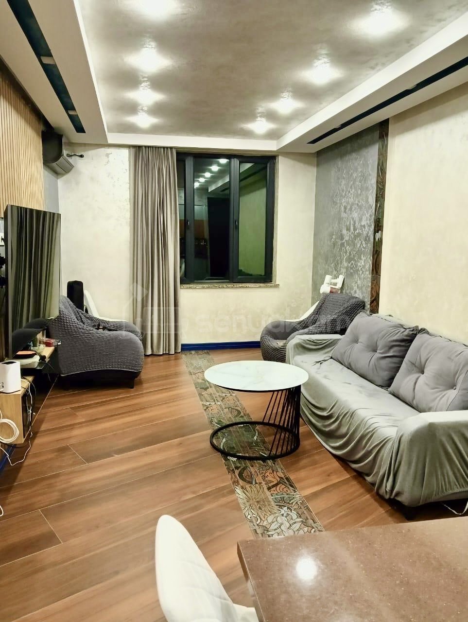 3 Սենյականոց Բնակարան Քարե Շենքում, 77քմ, 7/7 հարկ, Դիզայներական Վերանորոգված