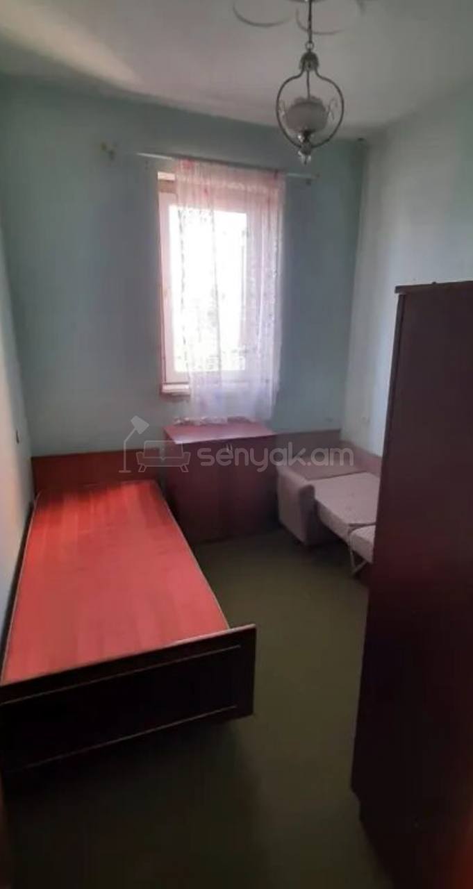 3 Սենյականոց Բնակարան, 75քմ, 6/12 հարկ, Պետական Վիճակում, Կահավորված