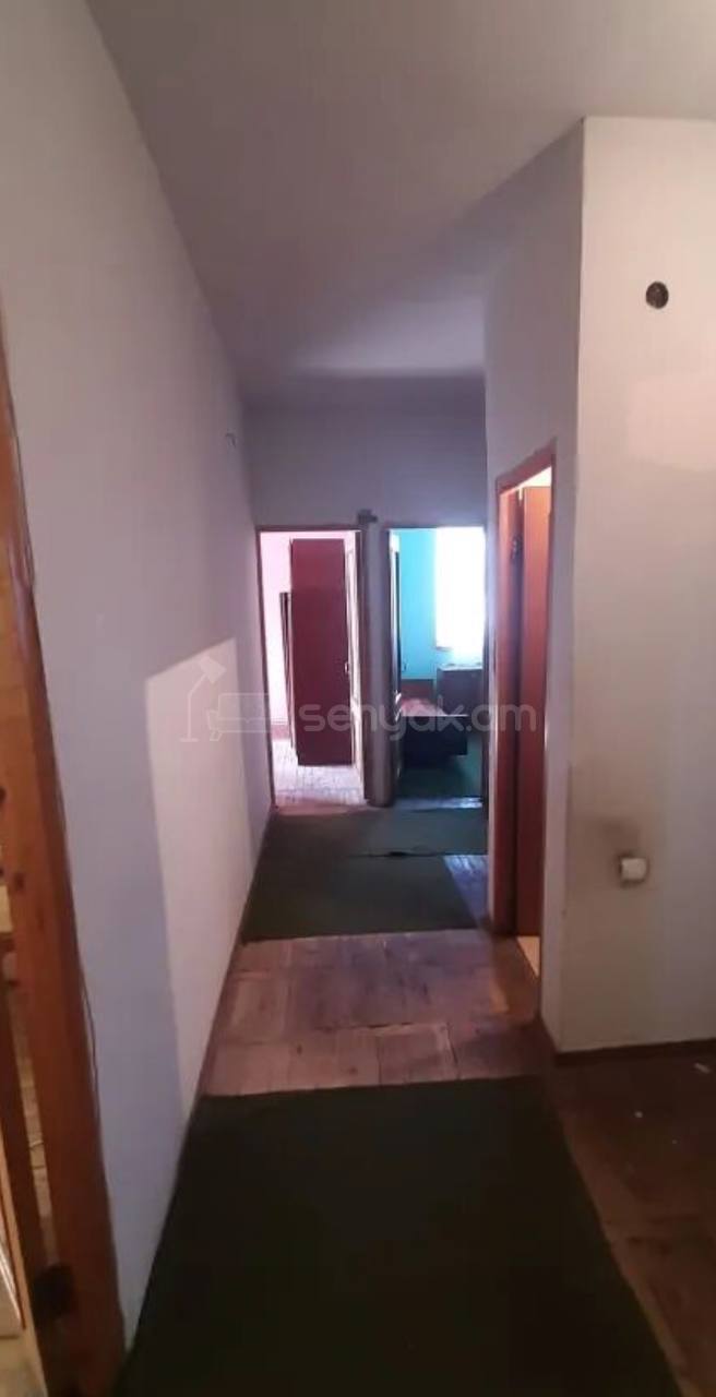 3 Սենյականոց Բնակարան, 75քմ, 6/12 հարկ, Պետական Վիճակում, Կահավորված