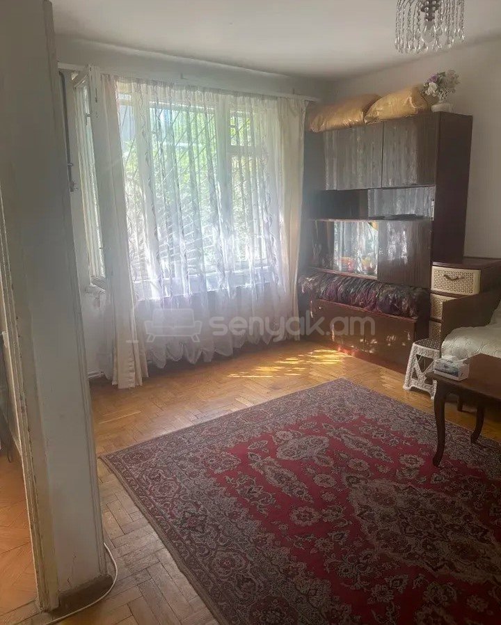 1 Սենյականոց Բնակարան, 30քմ, 1/5 հարկ, Կոսմետիկ Վերանորոգված