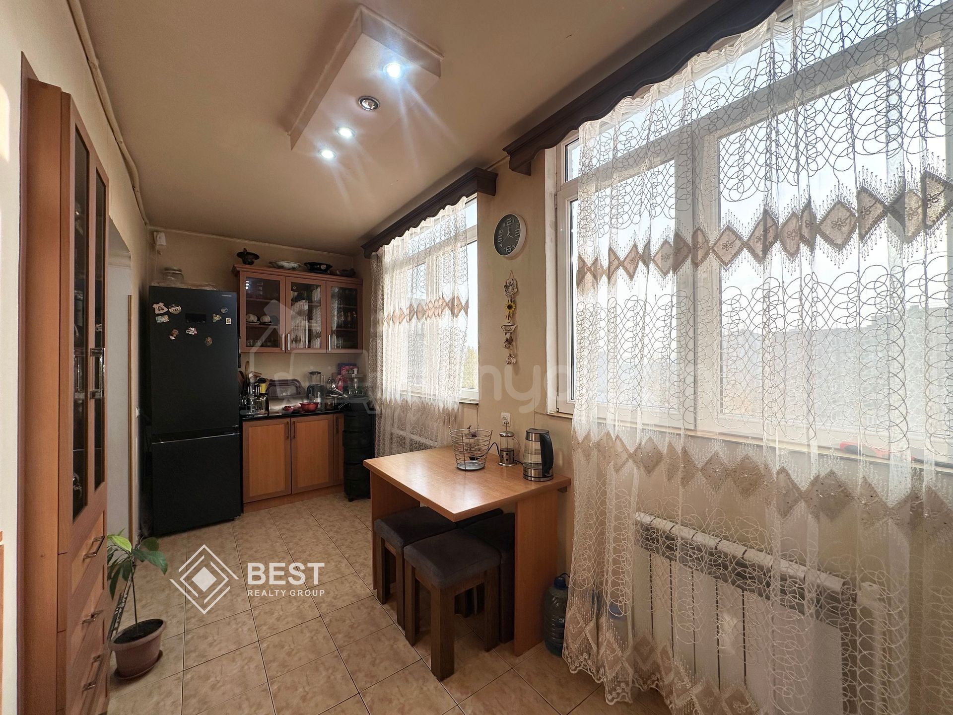 3 Սենյականոց Բնակարան Նորակառույցում, 97քմ, 5/10 հարկ, Նորմալ Վիճակում