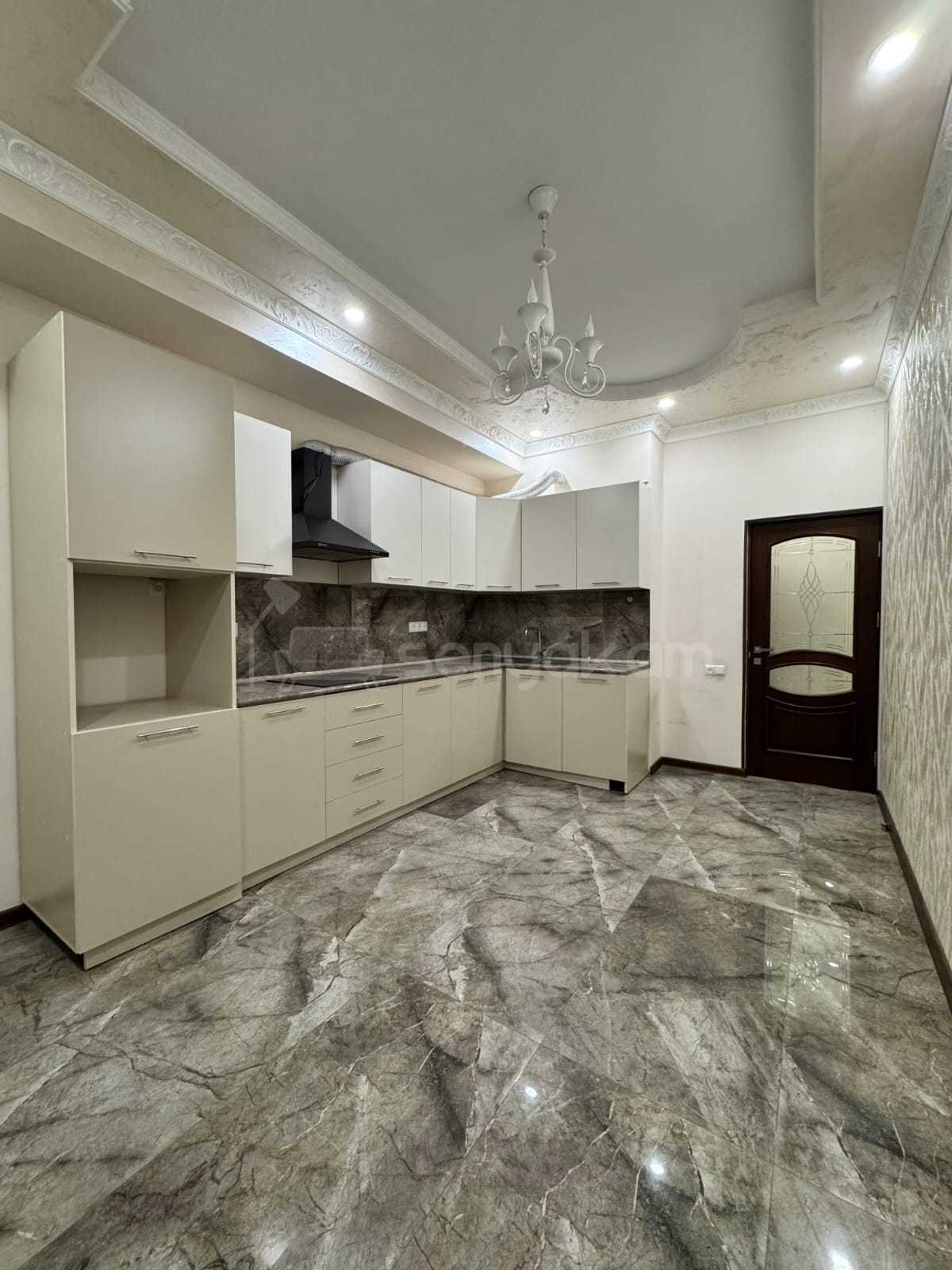 4 Սենյականոց Բնակարան Նորակառույցում, 124քմ, 2/8 հարկ, Կապիտալ Վերանորոգված, Մասամբ Կահավորված, Արևկող