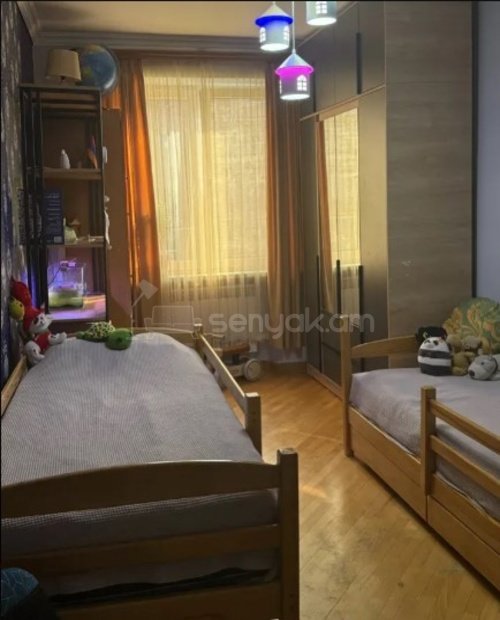 2 Սենյականոց Բնակարան Քարե Շենքում, 60քմ, 2/5 հարկ, Կոսմետիկ Վերանորոգված, Կահավորված, Արևկող