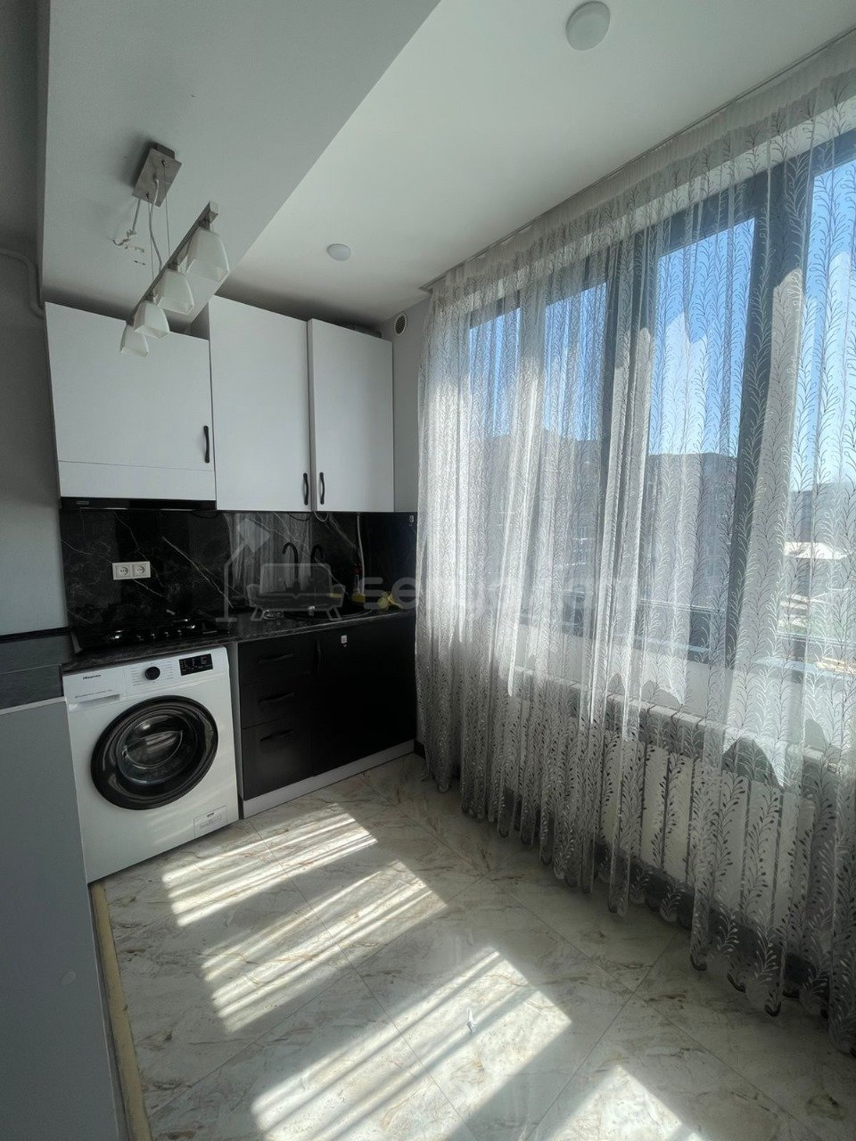 2 Սենյականոց Բնակարան, 45քմ, 8/9 հարկ, Դիզայներական Վերանորոգված, Կահավորված, Արևկող