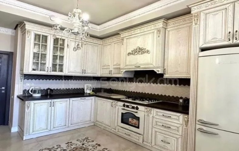 4 Սենյականոց Բնակարան Նորակառույցում, 146քմ, 13/15 հարկ, Դիզայներական Վերանորոգված