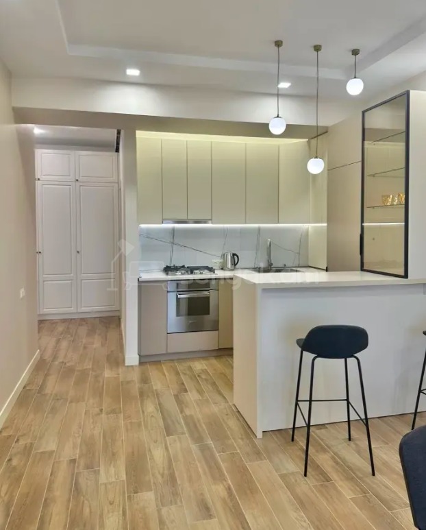 3 Սենյականոց Բնակարան Նորակառույցում, 80քմ, 6/13 հարկ, Դիզայներական Վերանորոգված, Կահավորված, Արևկող