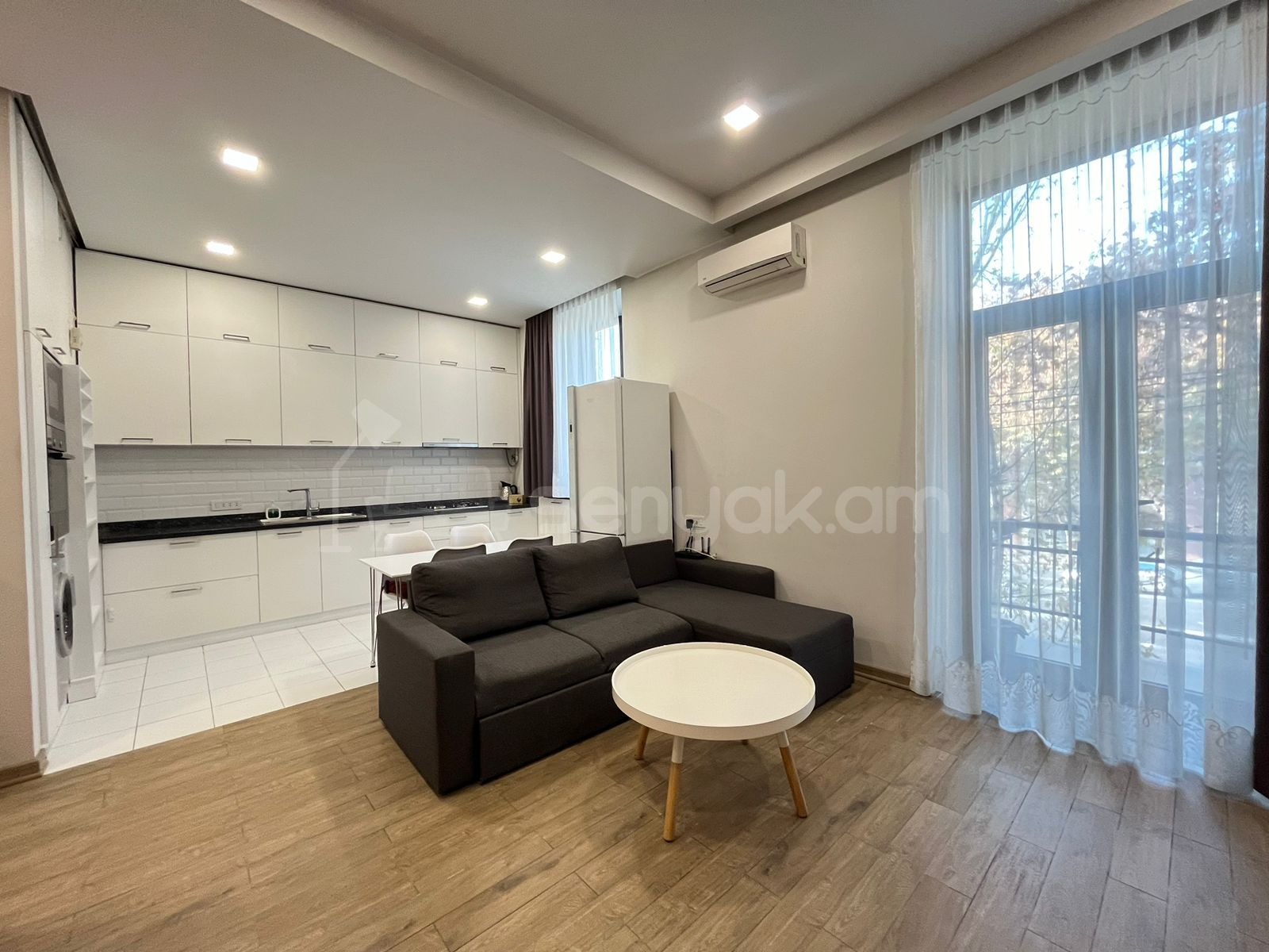 1 Սենյականոց Բնակարան Քարե Շենքում, 42քմ, 2/5 հարկ, Կապիտալ Վերանորոգված, Կահավորված, Արևկող