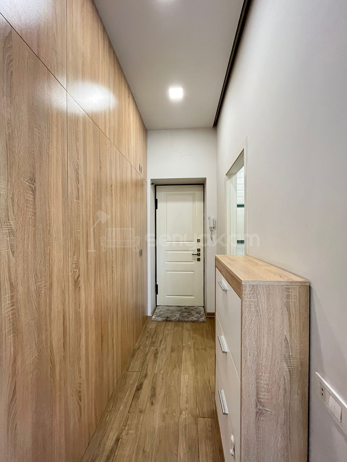 1 Սենյականոց Բնակարան Քարե Շենքում, 42քմ, 2/5 հարկ, Կապիտալ Վերանորոգված, Կահավորված, Արևկող