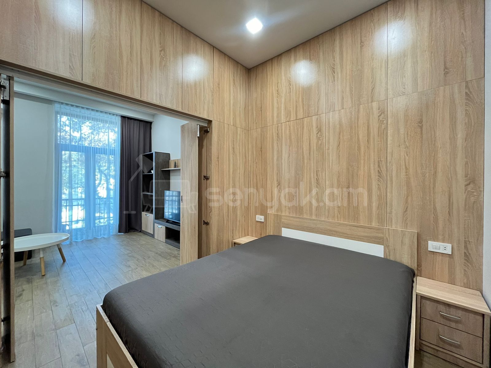 1 Սենյականոց Բնակարան Քարե Շենքում, 42քմ, 2/5 հարկ, Կապիտալ Վերանորոգված, Կահավորված, Արևկող