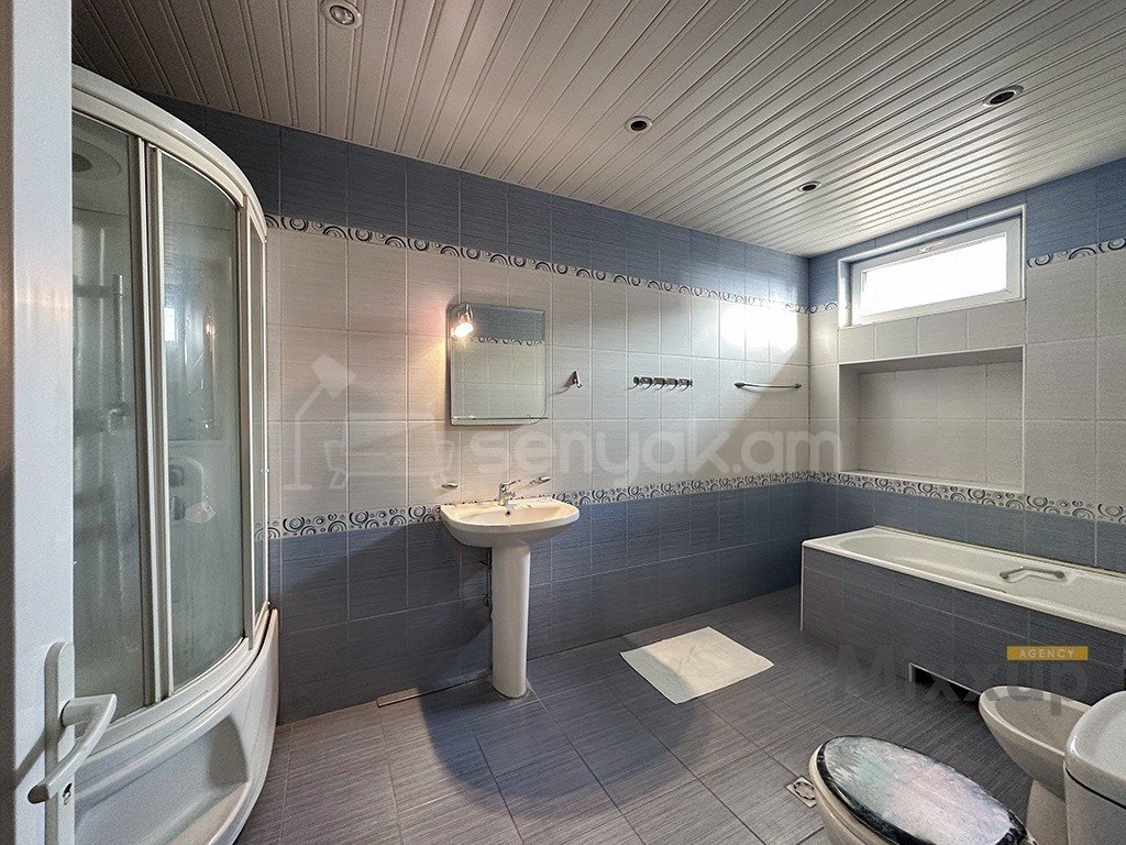 5 Սենյականոց Սեփական Տուն, 1360քմ, Կապիտալ Վերանորոգված