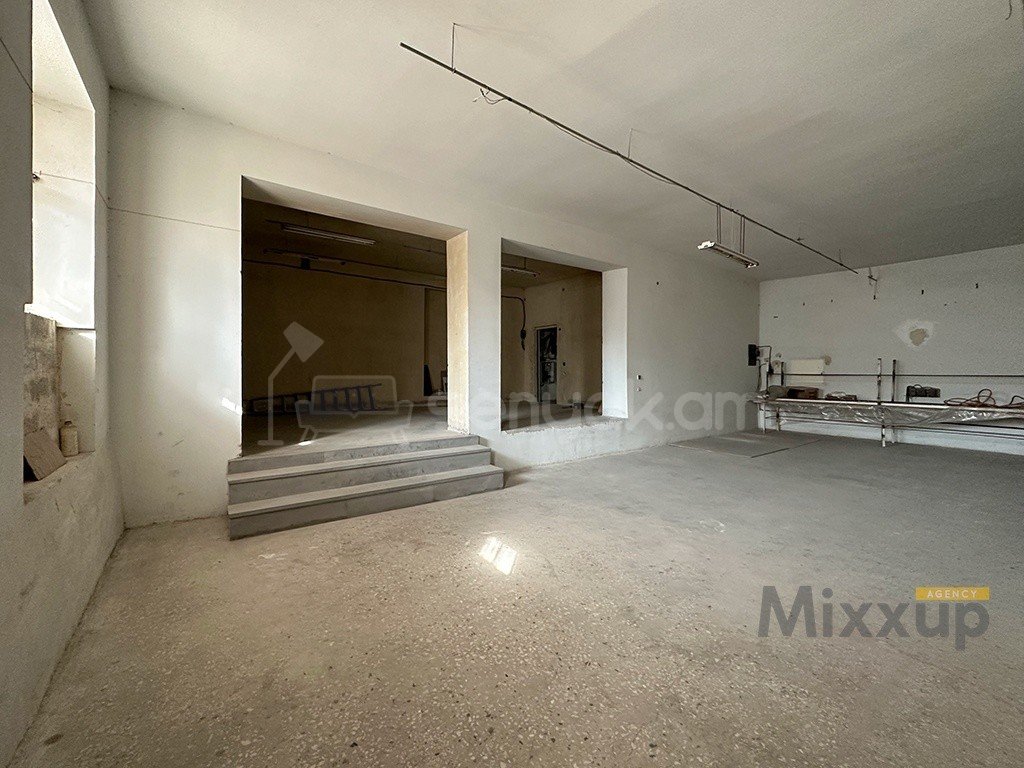 5 Սենյականոց Սեփական Տուն, 1360քմ, Կապիտալ Վերանորոգված