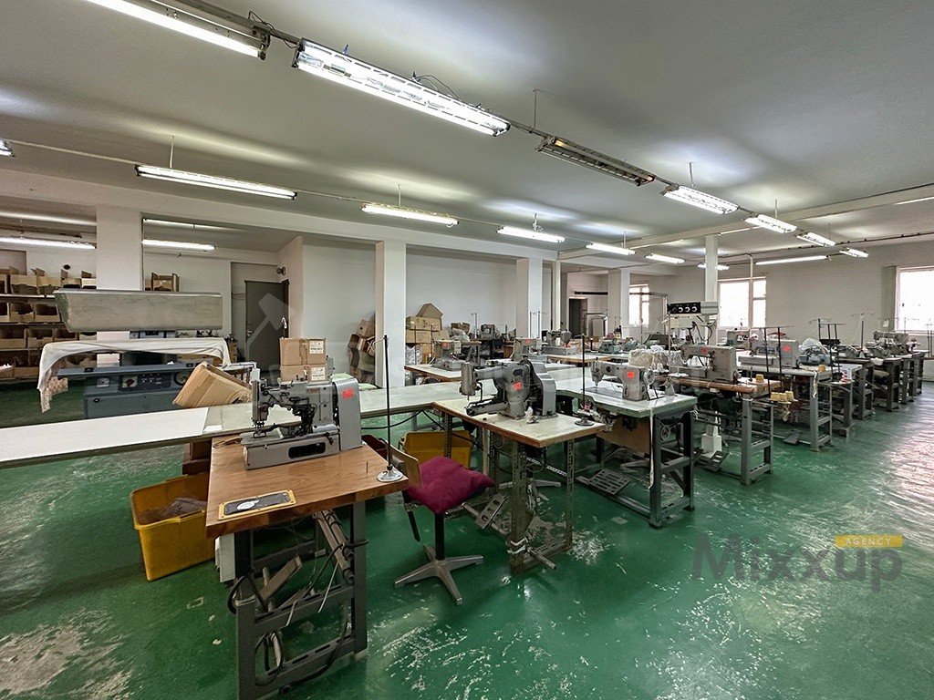 5 Սենյականոց Սեփական Տուն, 1360քմ, Կապիտալ Վերանորոգված