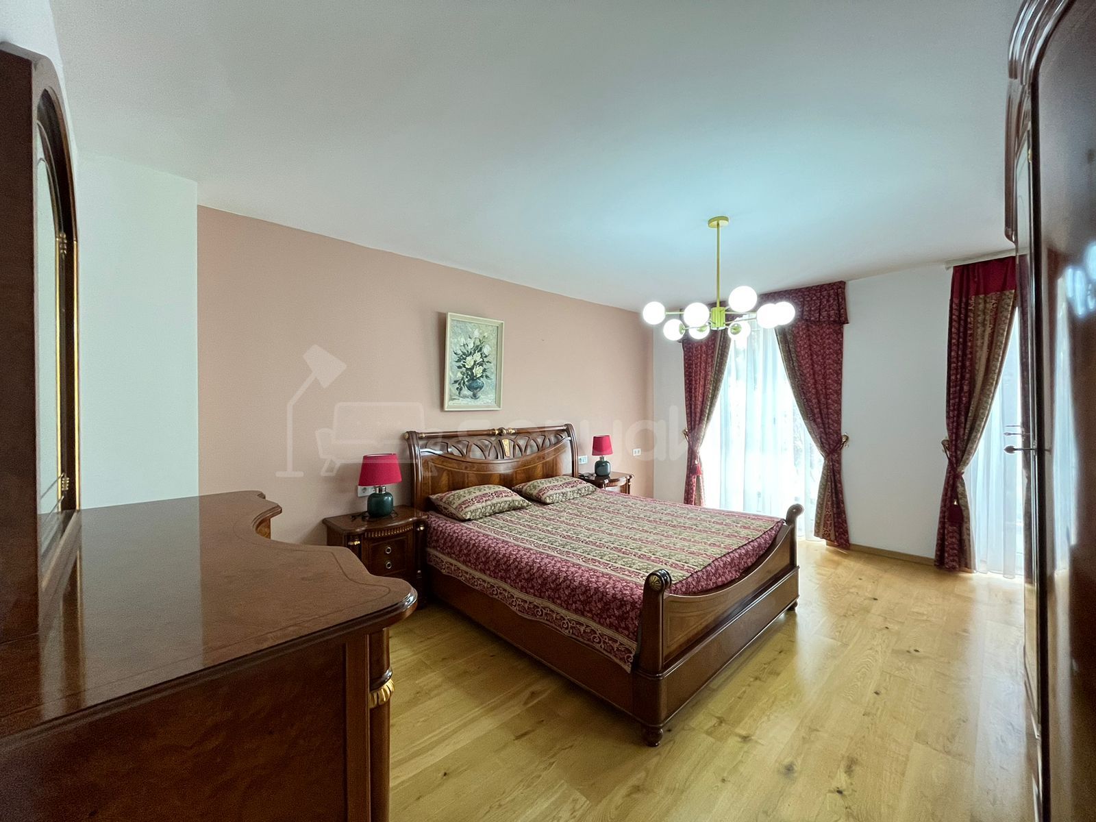 4 Սենյականոց Բնակարան Քարե Շենքում, 144քմ, 4/4 հարկ, Կապիտալ Վերանորոգված, Կահավորված, Արևկող