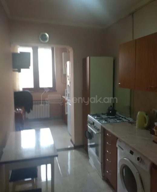 2 Սենյականոց Բնակարան, 50քմ, 3/9 հարկ, Կապիտալ Վերանորոգված