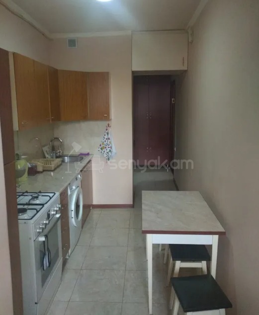 2 Սենյականոց Բնակարան, 50քմ, 3/9 հարկ, Կապիտալ Վերանորոգված