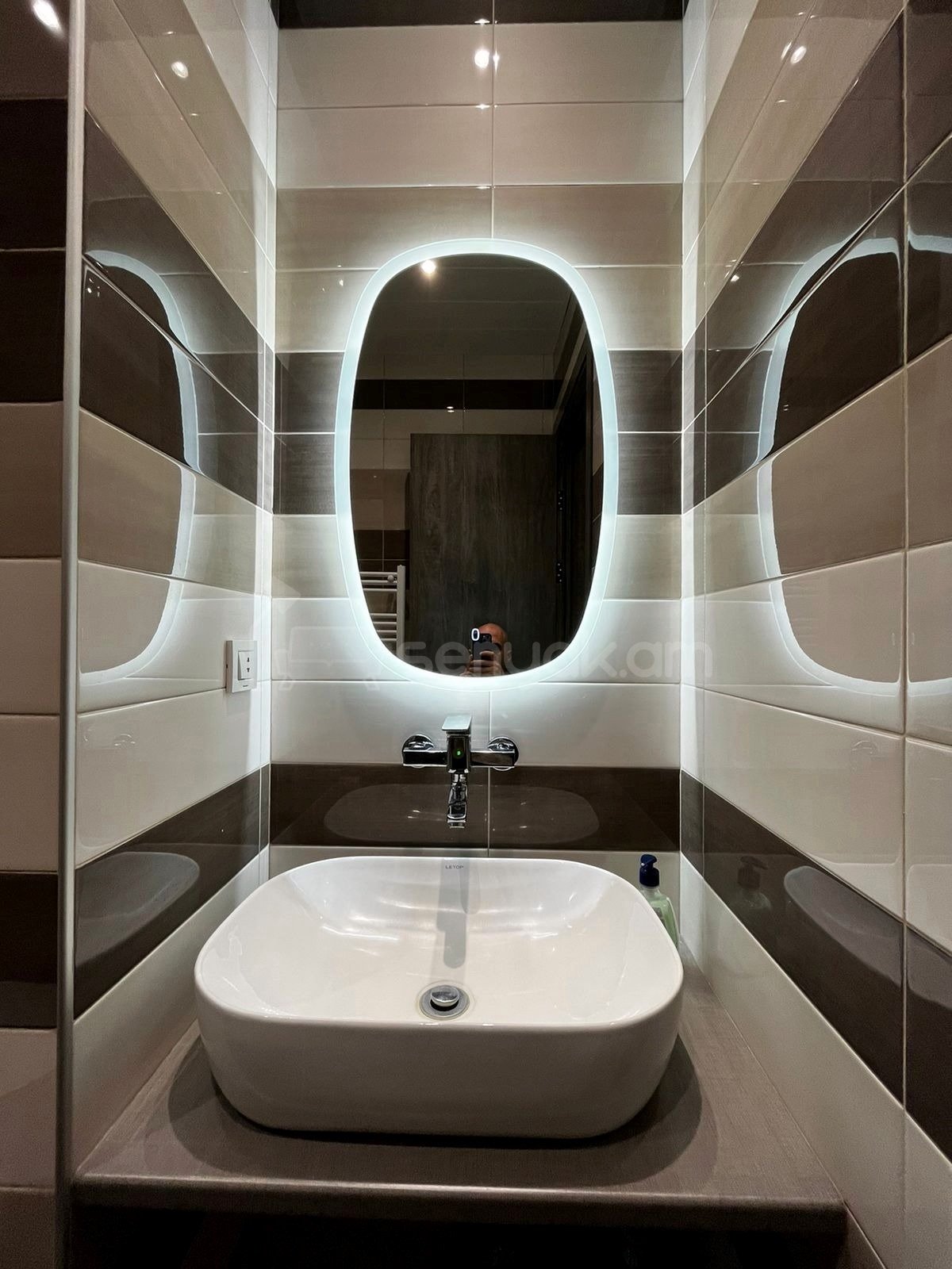 4 Սենյականոց Բնակարան Նորակառույցում, 129քմ, 4/4 հարկ, Դիզայներական Վերանորոգված