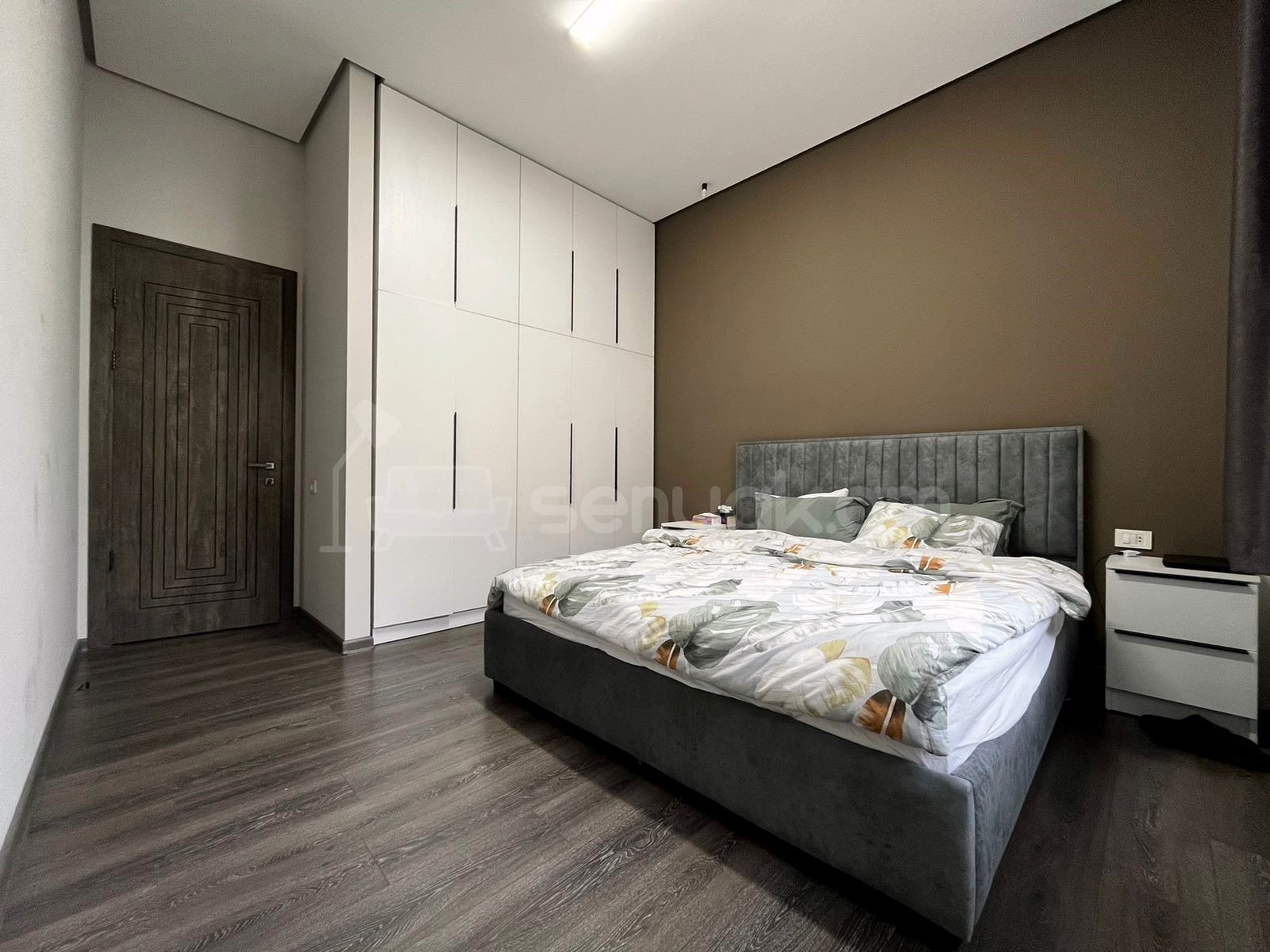 4 Սենյականոց Բնակարան Նորակառույցում, 129քմ, 4/4 հարկ, Դիզայներական Վերանորոգված