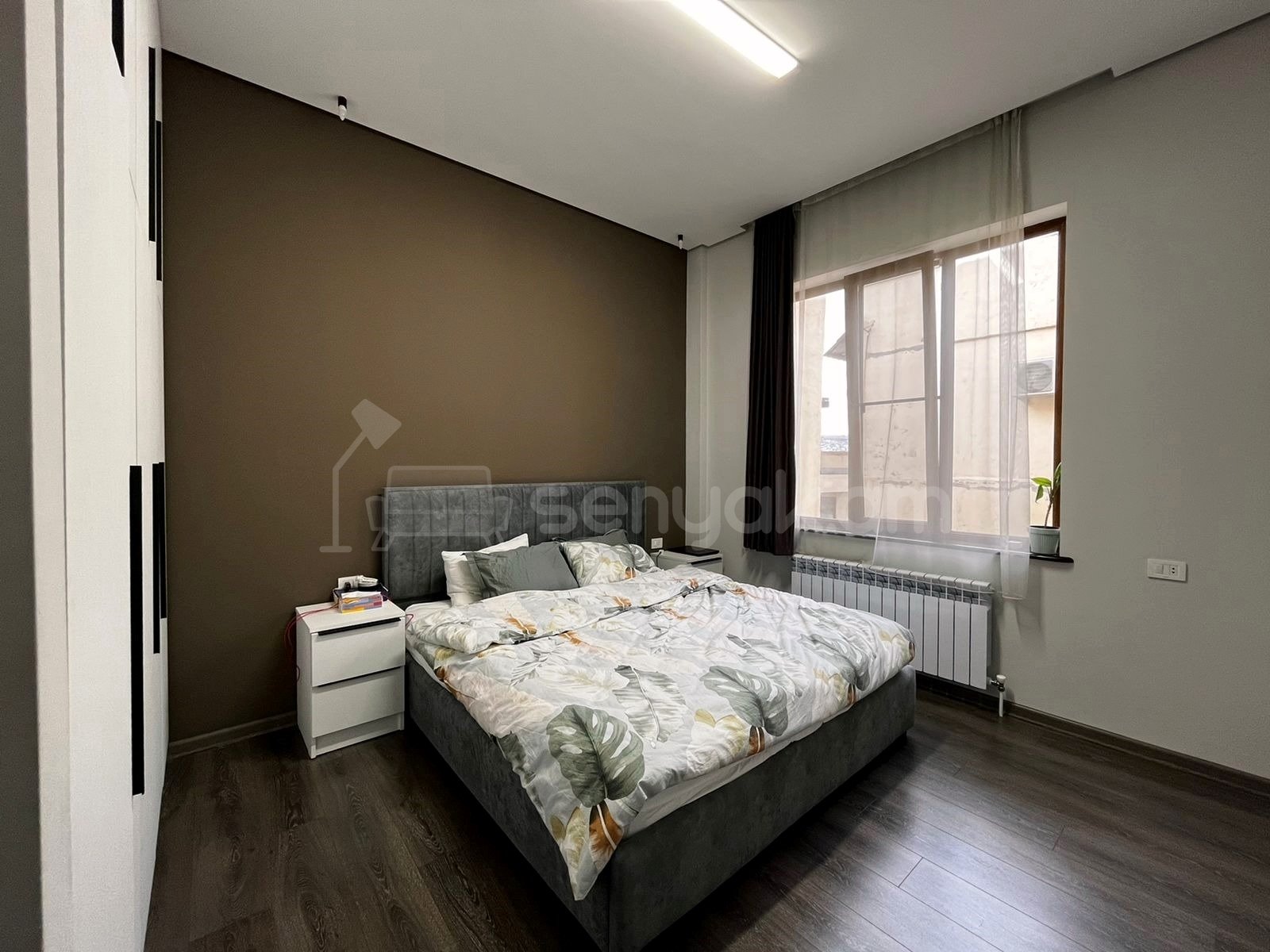 4 Սենյականոց Բնակարան Նորակառույցում, 129քմ, 4/4 հարկ, Դիզայներական Վերանորոգված