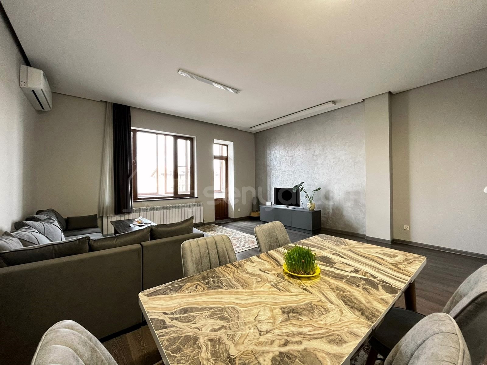 4 Սենյականոց Բնակարան Նորակառույցում, 129քմ, 4/4 հարկ, Դիզայներական Վերանորոգված