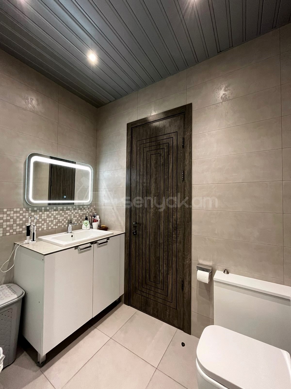 4 Սենյականոց Բնակարան Նորակառույցում, 129քմ, 4/4 հարկ, Դիզայներական Վերանորոգված