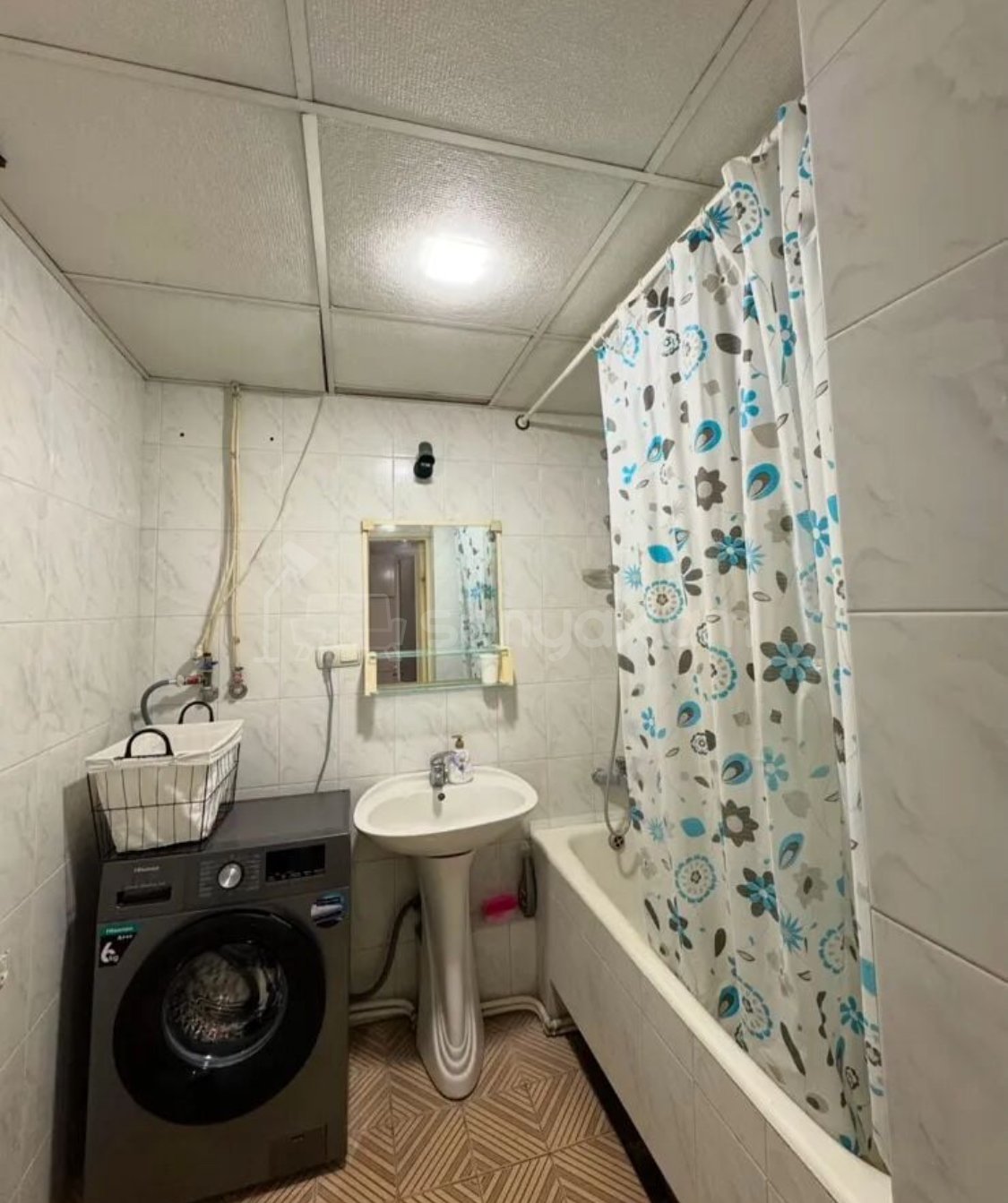 3 Սենյականոց Բնակարան, 83քմ, 6/9 հարկ, Նորմալ Վիճակում