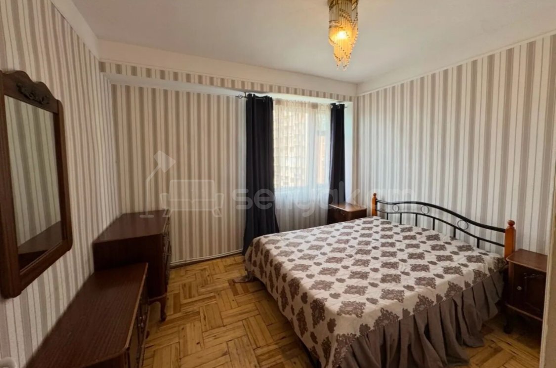 3 Սենյականոց Բնակարան, 83քմ, 6/9 հարկ, Նորմալ Վիճակում