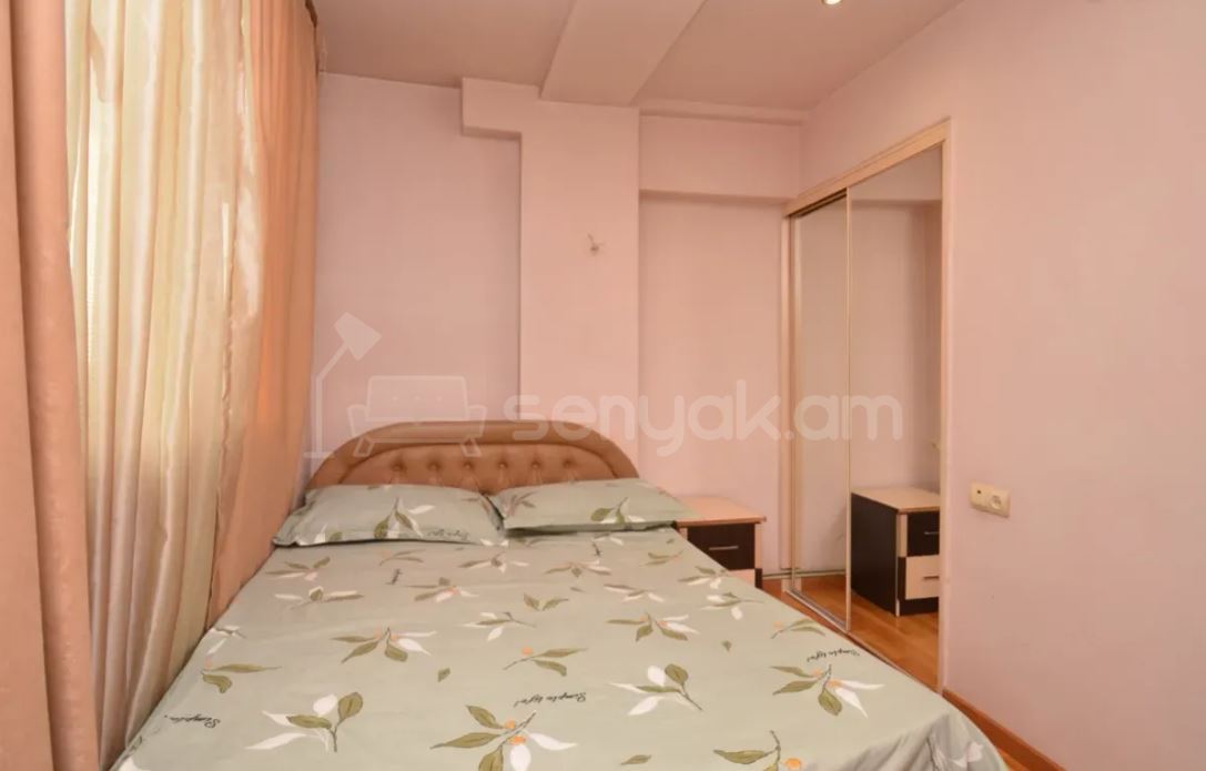 2 Սենյականոց Բնակարան, 50քմ, 8/10 հարկ, Դիզայներական Վերանորոգված, Կահավորված, Արևկող