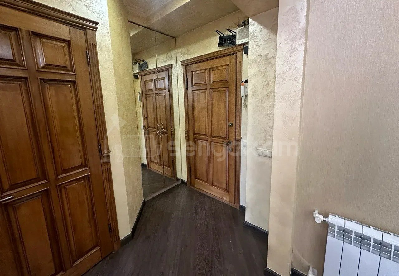 2 Սենյականոց Բնակարան, 50քմ, 3/9 հարկ, Կապիտալ Վերանորոգված