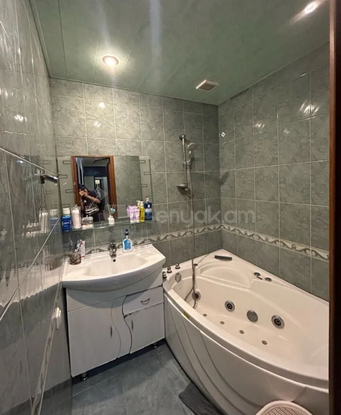 4 Սենյականոց Բնակարան, 87քմ, 4/9 հարկ, Կապիտալ Վերանորոգված