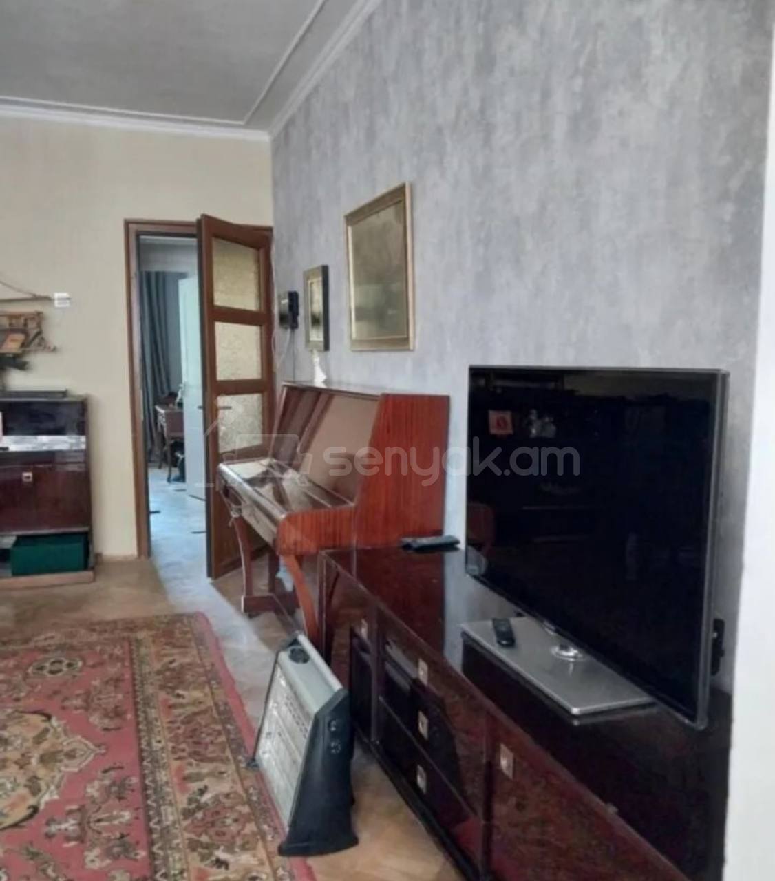 3 Սենյականոց Բնակարան Քարե Շենքում, 77քմ, 1/5 հարկ, Նորմալ Վիճակում, Կահավորված