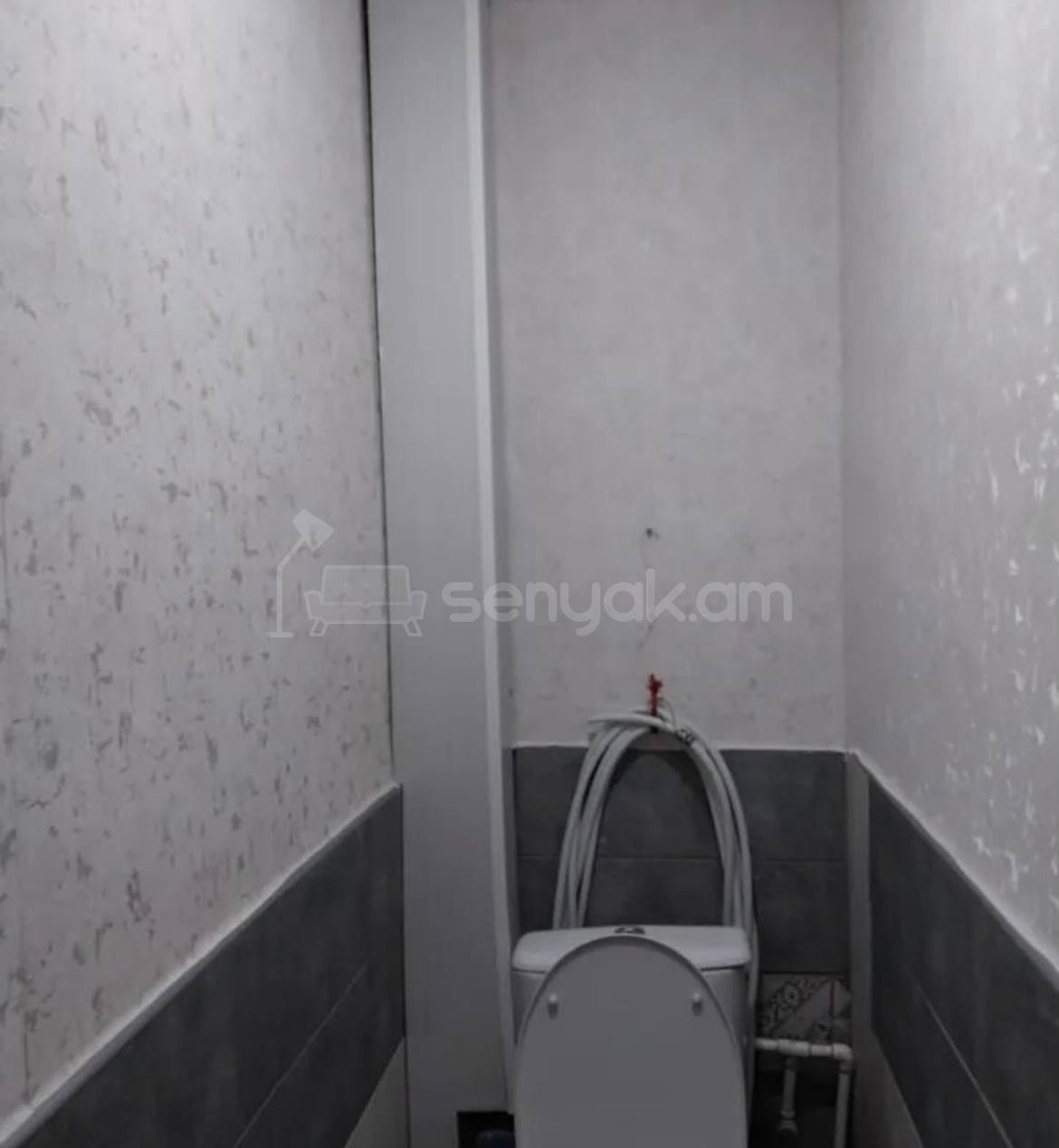 3 Սենյականոց Բնակարան Քարե Շենքում, 77քմ, 1/5 հարկ, Նորմալ Վիճակում, Կահավորված