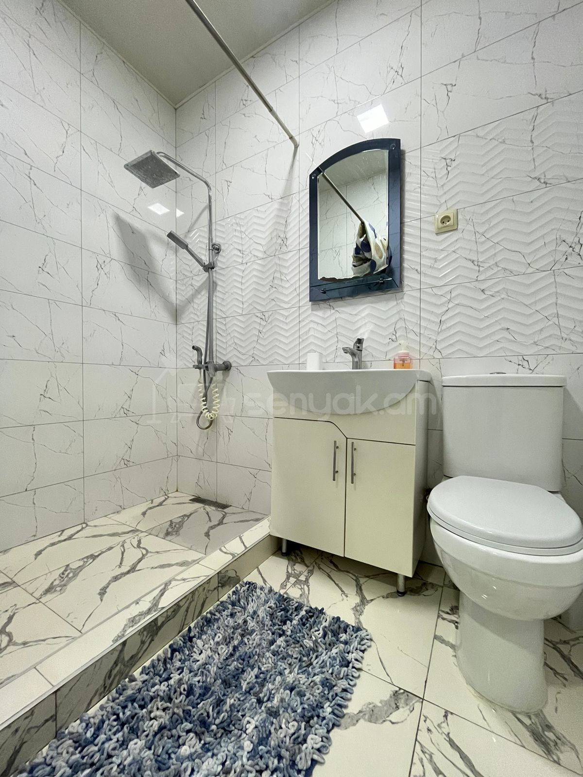 1 Սենյականոց Բնակարան, 58քմ, 15/15 հարկ, Կապիտալ Վերանորոգված, Կահավորված, Արևկող