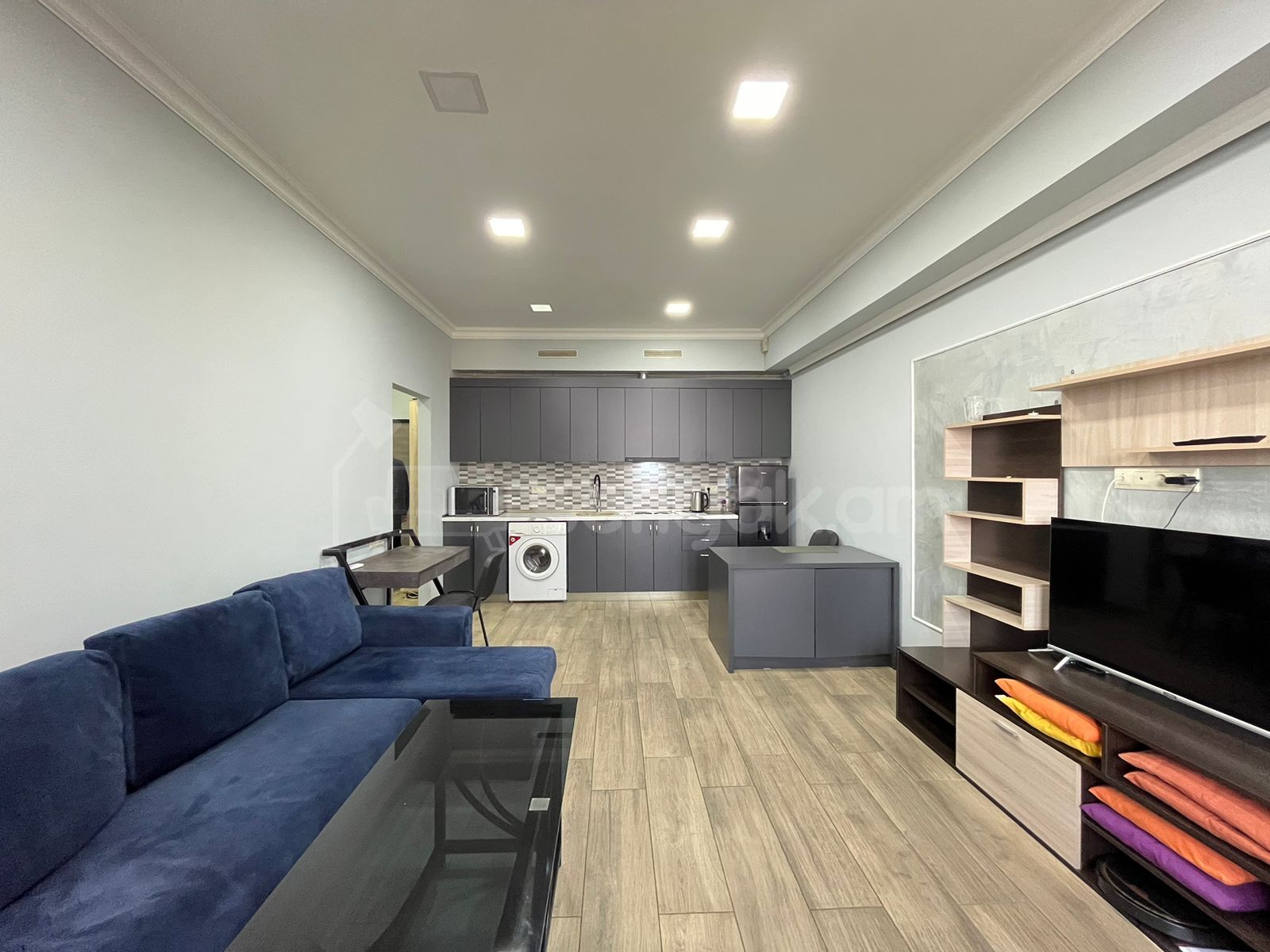 1 Սենյականոց Բնակարան, 58քմ, 15/15 հարկ, Կապիտալ Վերանորոգված, Կահավորված, Արևկող