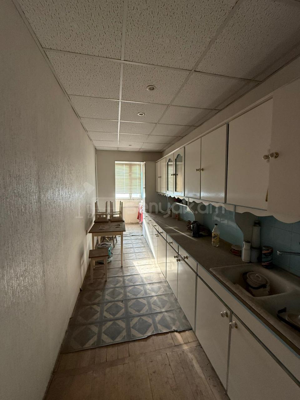 4 Սենյականոց Բնակարան, 96քմ, 5/9 հարկ, Կոսմետիկ Վերանորոգված