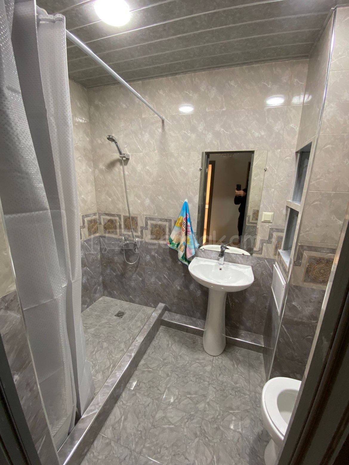 3 Սենյականոց Բնակարան Նորակառույցում, 80քմ, 2/3 հարկ, Կապիտալ Վերանորոգված, Կահավորված