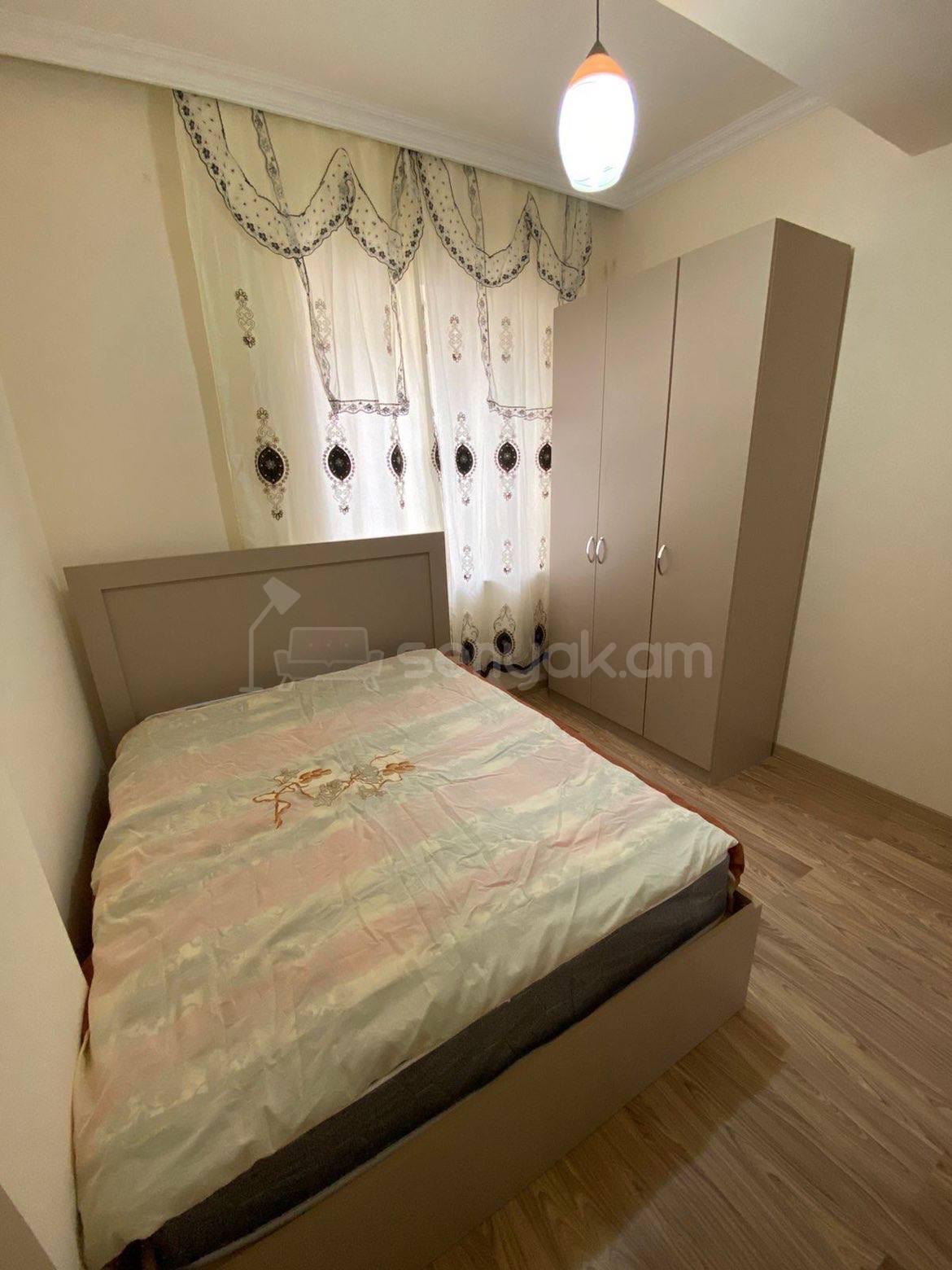 3 Սենյականոց Բնակարան Նորակառույցում, 80քմ, 2/3 հարկ, Կապիտալ Վերանորոգված, Կահավորված