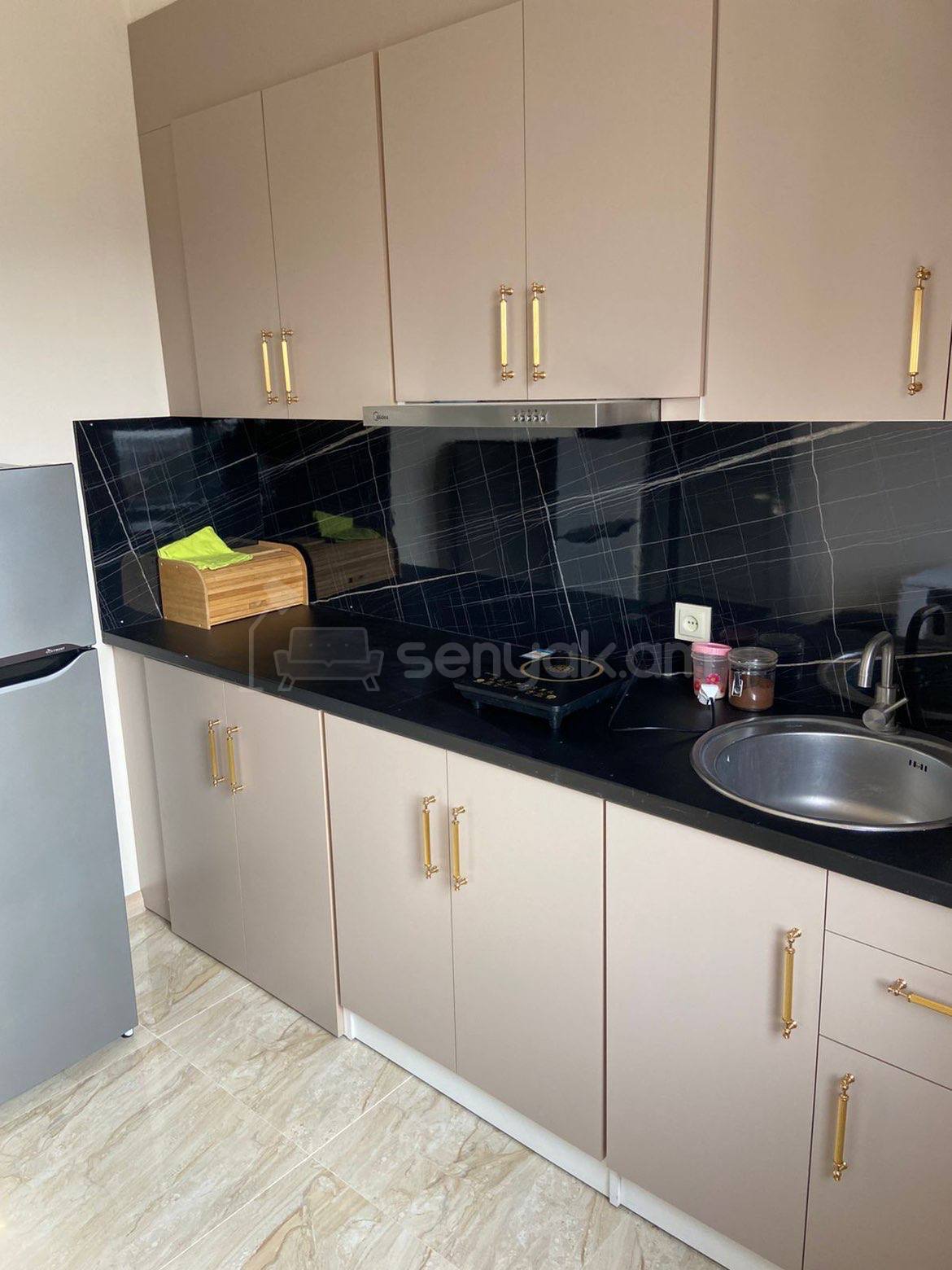 3 Սենյականոց Բնակարան Նորակառույցում, 80քմ, 2/3 հարկ, Կապիտալ Վերանորոգված, Կահավորված