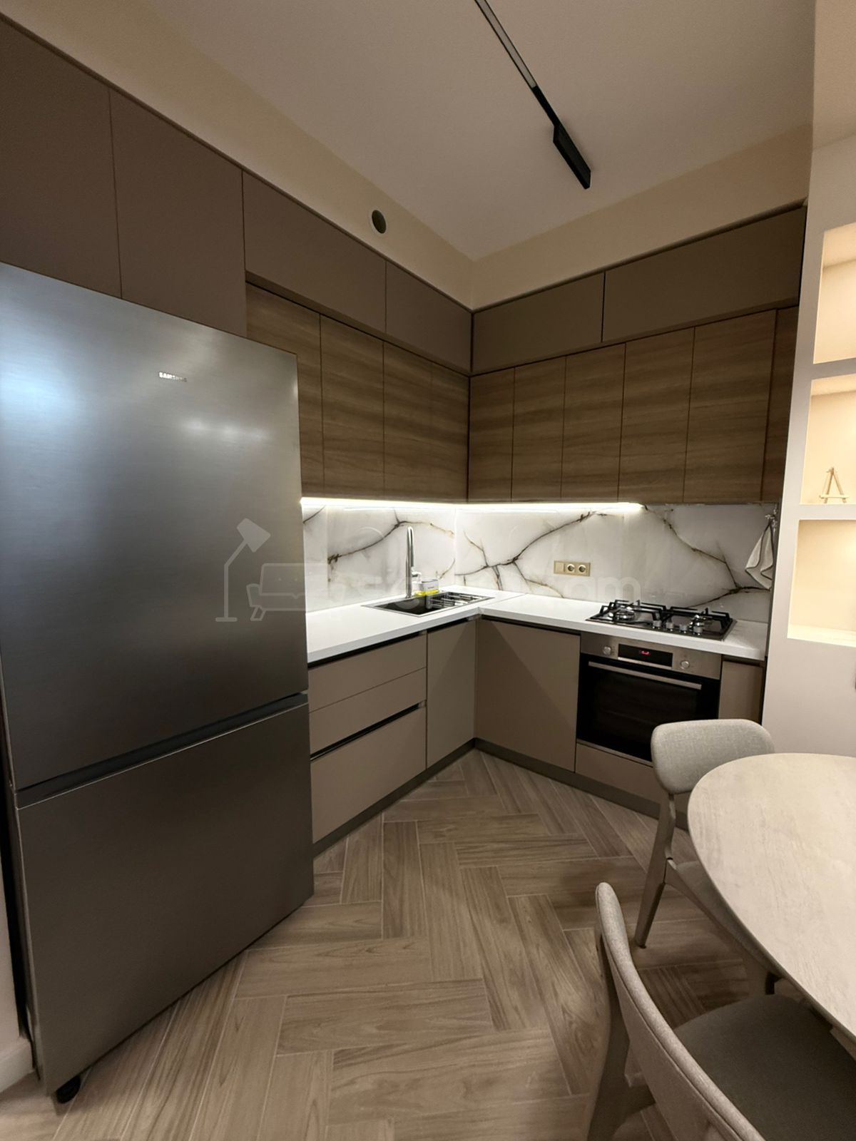 3 Սենյականոց Բնակարան Նորակառույցում, 65քմ, 10/18 հարկ, Կապիտալ Վերանորոգված, Կահավորված, Արևկող