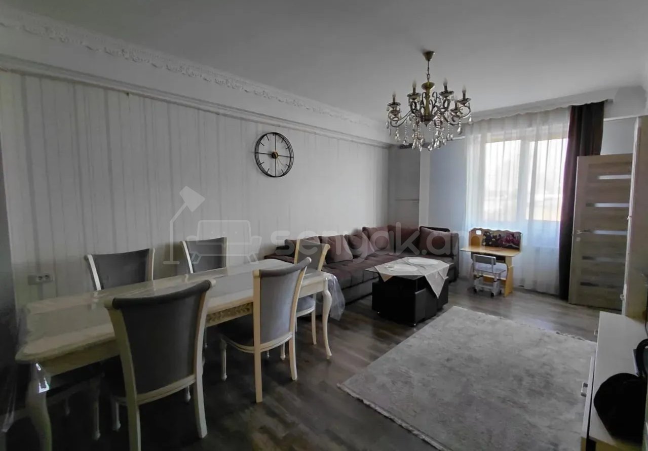 3 Սենյականոց Բնակարան Քարե Շենքում, 70քմ, 3/14 հարկ, Կապիտալ Վերանորոգված