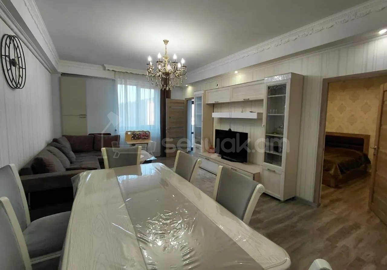 3 Սենյականոց Բնակարան Քարե Շենքում, 70քմ, 3/14 հարկ, Կապիտալ Վերանորոգված