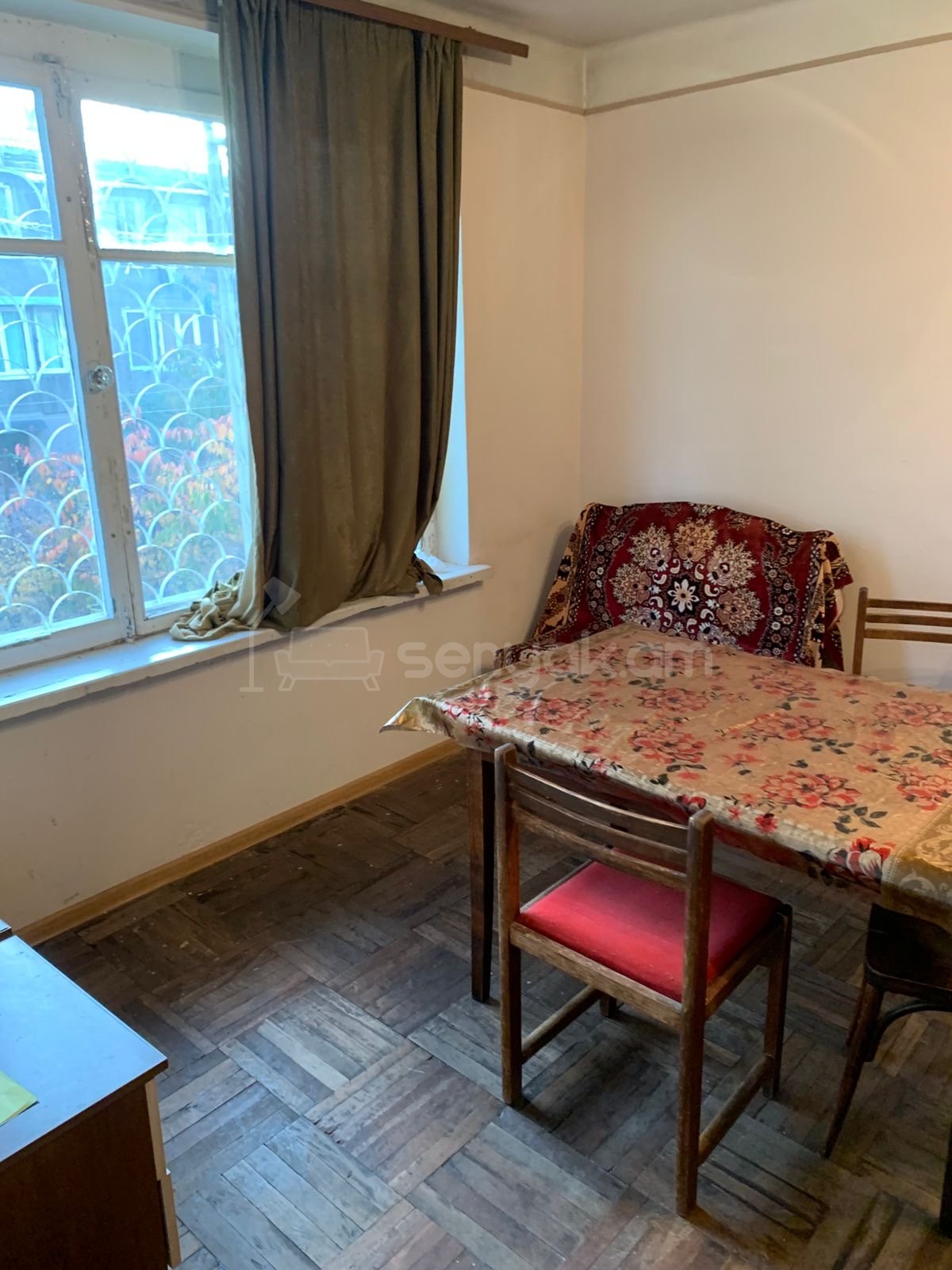 1 Սենյականոց Բնակարան Քարե Շենքում, 34քմ, 1/5 հարկ, Պետական Վիճակում